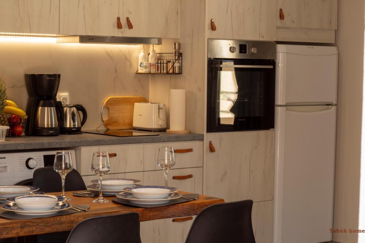 Tabak Home Sea Side Apartment Ханя Екстериор снимка