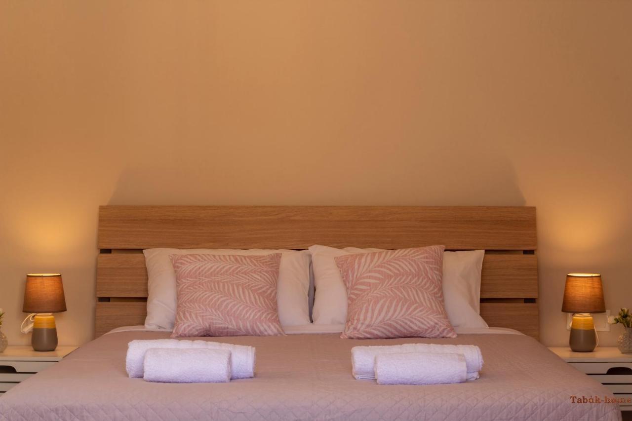 Tabak Home Sea Side Apartment Ханя Екстериор снимка